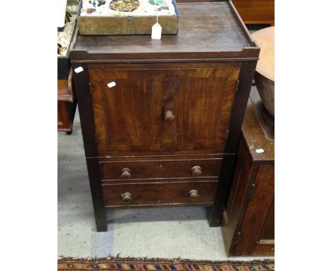 A George III mahogany commode