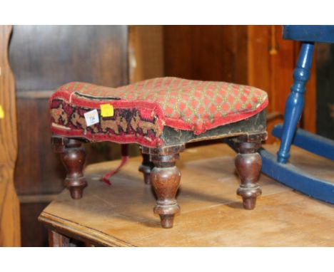 A Victorian mahogany rectangular footstool with tapestry upholstered seat, 20 x 30 x 23 cm deep. (damaged).