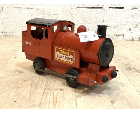 A vintage Triang Puff Puff model train L46cm