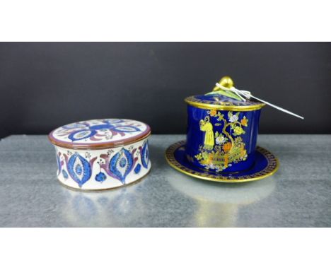 Carltonware Chinese figures pattern honey pot and cover, on a matching circular stand, together with a Royal Copenhagen Fajan