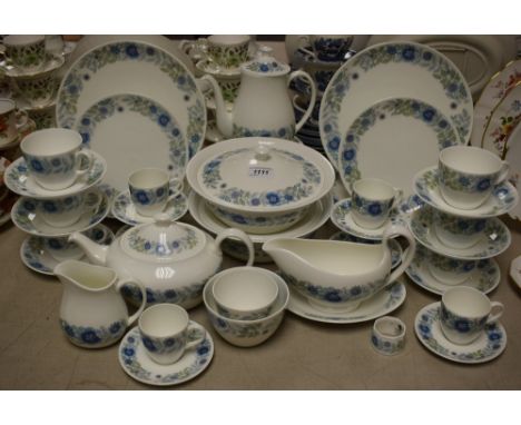 Wedgwood Clementine pattern dinner and tea service - five dinner plates, nine tea plates, six tea cups and saucers, six coffe