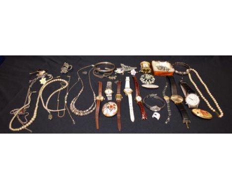 Jewellery and Watches - three silver bangles/bracelets, 42g; silver chain, 4g; porcelain brooches (2); Lotus pearls; vintage 