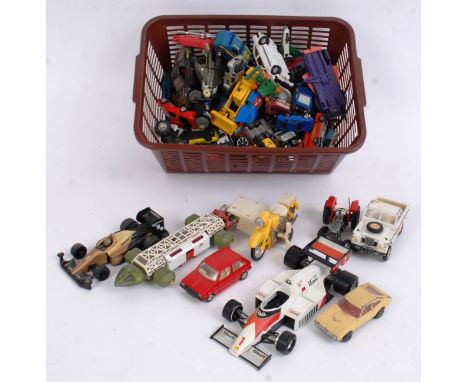 DIECAST: A box of assorted loose vintage diecast model cars and vehicles to include Corgi, Matchbox, Britains etc.