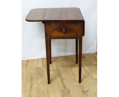 Georgian mahogany lamp table of Pembroke design & of small proportions, the drop flap top above single deep drawer on square 