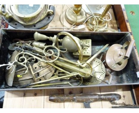 Rectangular copper planter; a copper kettle; brass chestnut roaster; skimmer &amp; various other items, brass &amp; copper.