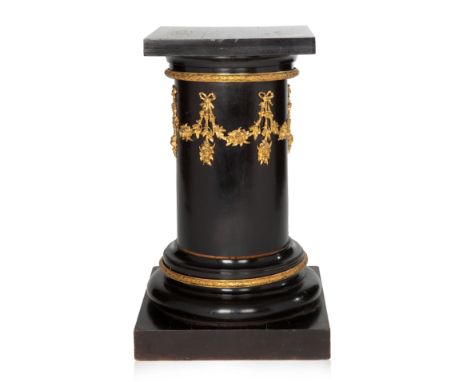A FRENCH BLACK LACQUER AND BRONZE DETAILED EMPIRE PEDESTAL, LATE 19TH-EARLY 20THin the form of a column, on a square base wit