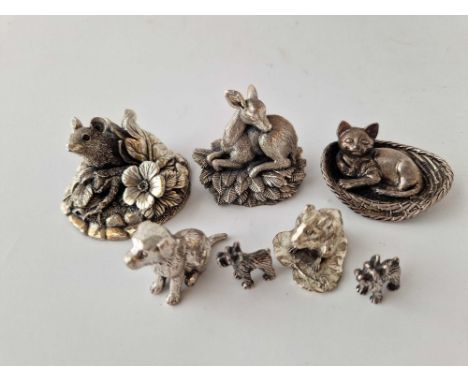 Silver mounted group of a mouse amongst foliage. 2 in high, baby deer and other white metal animals