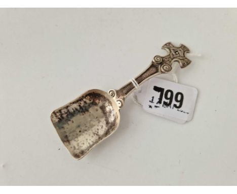 Scottish Celtic style caddy spoon. Edinburgh 1937 By G P &amp; S