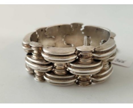A Victorian large silver tank bracelet 67 gms