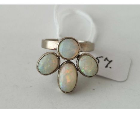 A EDWARDIAN WHITE GOLD OPAL RING 18CT GOLD SIZE O 7.7 GMS