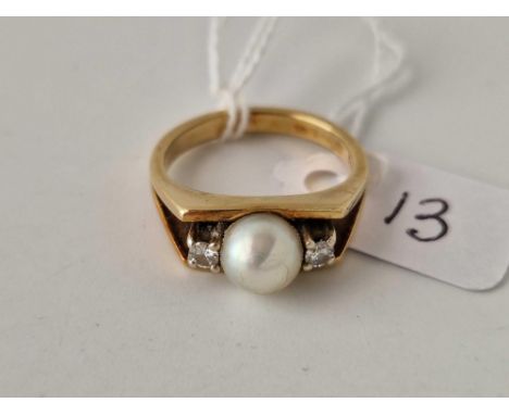 A pearl and diamond ring 14ct gold size P 5.6 gms