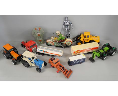 Model vehicles, etc., Matchbox, die-cast vehicles, a vintage tin-plate clockwork motorcycle and rider, etc.