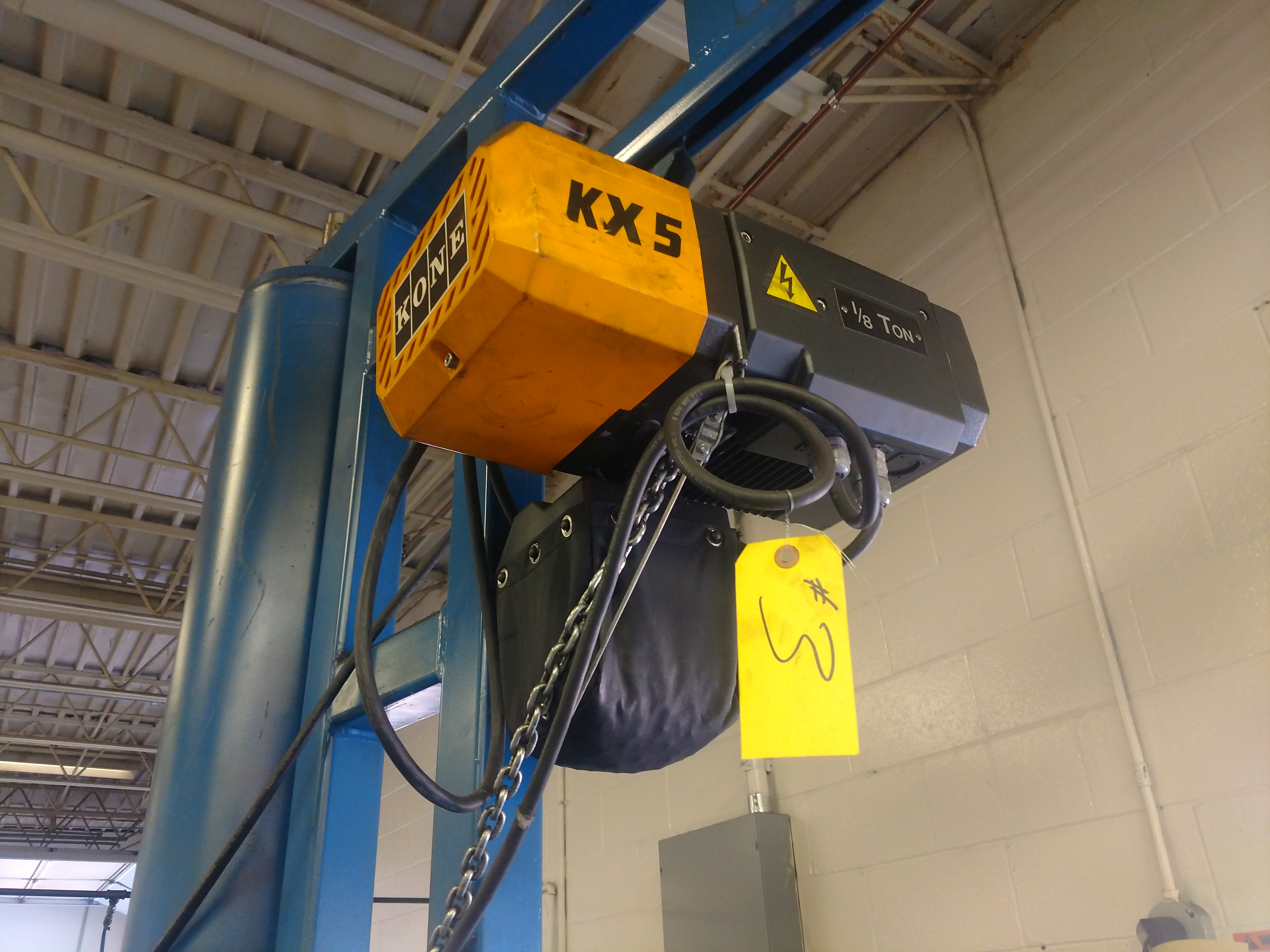 Gorbel 250 Lb. Capacity Floor Mounted Jib Crane With Kone 1/8 Ton ...