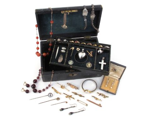 A jewellery casket with lift-out tray containing various items of jewellery etc., including a pair of articulated pearl and d