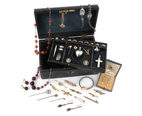 A jewellery casket with lift-out tray containing various items of jewellery etc., including a pair of articulated pearl and d