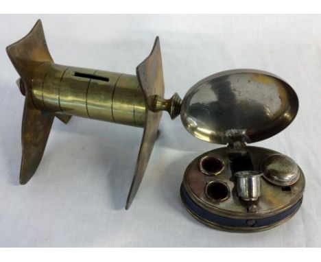 Russian travelling inkwell set stamped with the Russian Federation coat of arms & KKPR possibly from WWI & a brass boot money