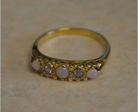 18ct gold opal and diamond 5 stone ring, total approx weight 3.7g, Ring Size P/Q