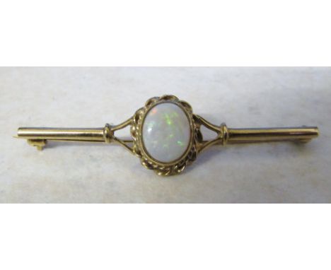 9ct gold opal brooch L 5 cm weight 3.5 g