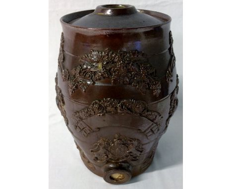 19th century stoneware saltglaze barrel with royal coat of arms H32cm