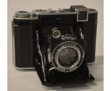 Zeiss Ikon Super Ikonta 532/16 Camera with Tessar 1:2.8 lens