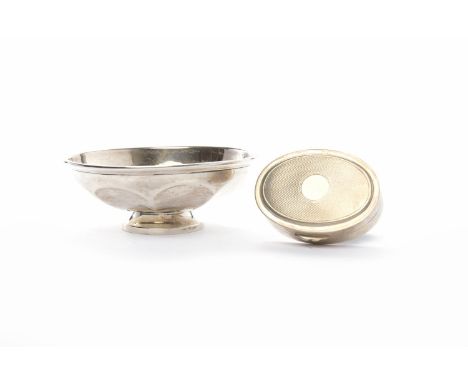 SILVER BON BON DISHmaker Ernest Druiff & Co, Birmingham 1924, of facetted round form on plinth foot, 11cm in diameter; togeth