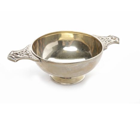 SILVER QUAICHmaker Wakely & Wheeler, London 1959, handles with celtic dragon design, approximately 134g, 17cm long