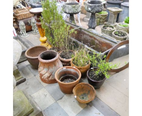 Assorted garden planters 