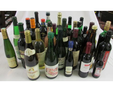 Hugeuenot Hills white wine 75cl, Elliotts Nursery parsnip wine 75cl, Vin D'Alsace Gewurztraminer 2003 375ml, Blue Nun Origina