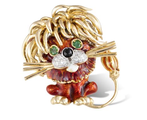 AN ENAMEL, EMERALD AND DIAMOND NOVELTY BROOCH, BY FRASCAROLO, CIRCA 1965Designed as a Lion with polished gold mane, tail and 