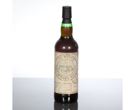 GLENFARCLAS SMWS 1.100
Cask strength single Highland malt whisky, distilled in June 1966 and bottled in October 2002 for the 