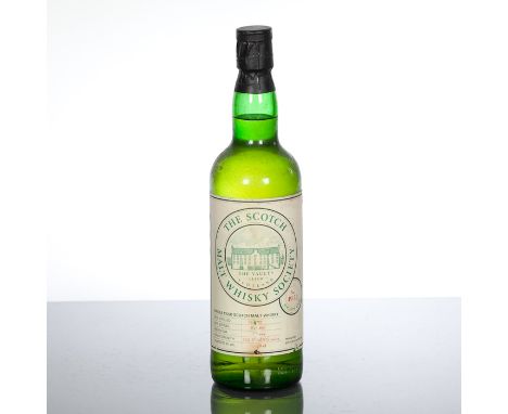 ST. MAGDALENE SMWS 49.12
Cask strength single Lowland malt whisky, distilled in October 1982 and bottled in February 2000 for