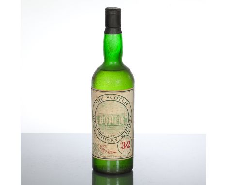 BOWMORE SMWS 3.2
Cask strength single Islay malt whisky, distilled in November 1976 and bottled in February 1984 for the Scot