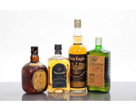 GRAND OLD PARR 12 YEAR OLD
Blended Scotch whisky. 75cl, 40% volume.
PINWINNIE 12 YEAR OLD
Blended Scotch whisky. 75cl, 43% vo