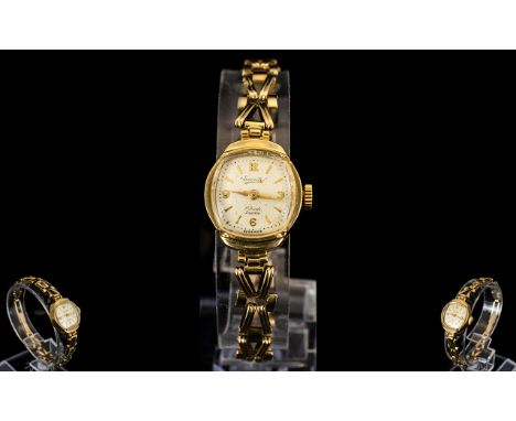 Everite 17 Jewels Incabloc Ladies 9ct Gold Mechanical Wristwatch Circa 1950's, both watch case and bracelet marked for 9ct. P