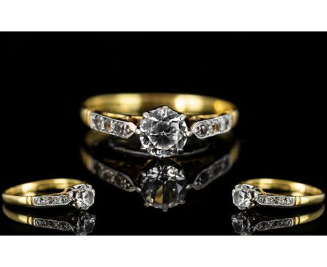 18ct Gold and Platinum CZ Set Ring, The Central Faceted Brilliant Cut CZ with Six Small Stones Set to Shoulders, Est CZ Weigh