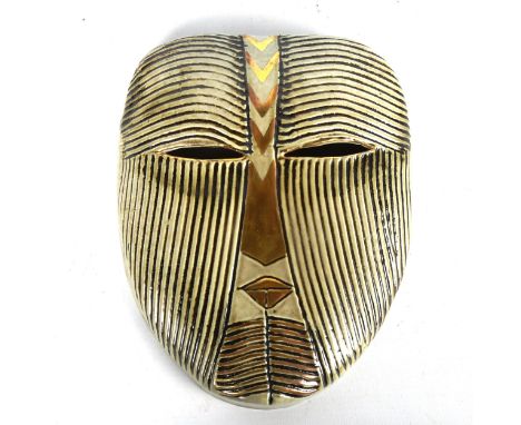 LISA LARSON for Gustavsberg, a 1974 designed wall art mask, signed on reverse, length 21.5cmGood condition 