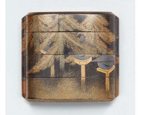 Signatur in Siegelform aus Rotlack: Shiomi Masanari4-tlg. Allseitig Schwarzlack mit feinem Goldstaub. In Gold- und Silber-tog
