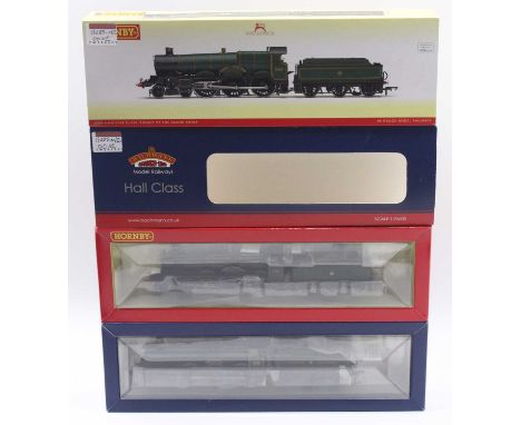 Two 00 gauge locos to include a Hornby Star class in GWR lined Shirtbutton green livery, no.4018, "Knight of the Grand Cross"