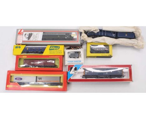 Four 00 gauge locos to include a Bachmann A4 " Commonwealth of Australia", in BR blue, no.60012, housed in a generic card box