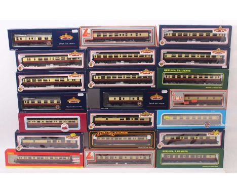 One tray containing 21 00 gauge crimson and cream coaches, by various manufacturers including Hornby, Bachmann, Dapol, Replic