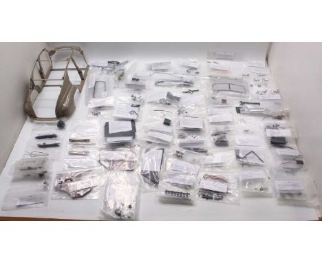 Deagostini 1/8 scale plastic and diecast sealed kits for Russian Pobeda (Victory) M20, unstarted example, unchecked for compl