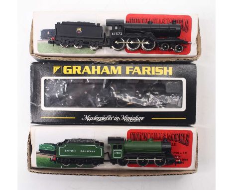Three N gauge locos to include a Union Mills Models J39 in BR lined green, no.64820, tender drive, a Union Mills Models LNER 