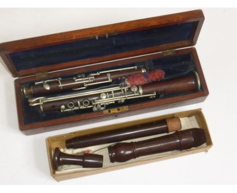 S.A CHAPPELL WOODEN OBOE IN FITTED BOX AND A DOLMETSCH BAKELITE TREBLE RECORDER IN ORIGINAL BOX
