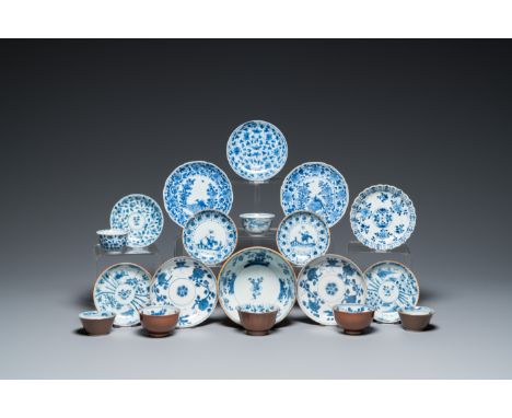 Fullt title: Eleven Chinese blue and white saucers, seven cups and a bowl, Kangxi/QianlongDescription: Dia.: 15 cm H.: 7,5 cm