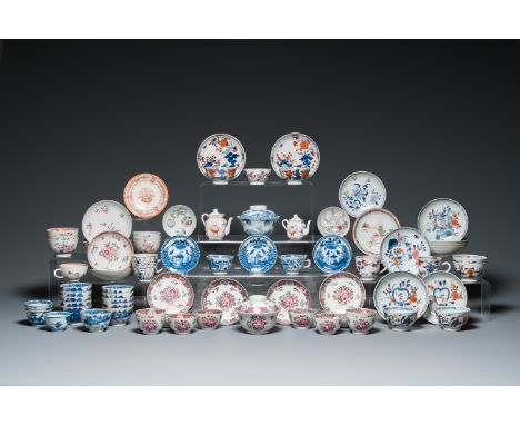 Fullt title: An extensive collection of mostly blue and white and famille rose Chinese porcelain, Kangxi and laterDescription