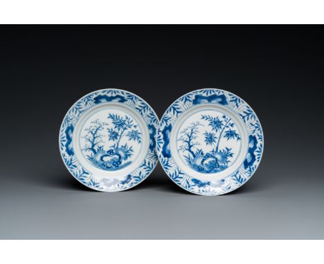 Fullt title: A pair of Chinese blue and white 'bamboo' plates, Chenghua mark, KangxiDescription: Dia.: 15,5 cm Condition: (UV
