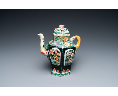 Fullt title: A Chinese verte biscuit reticulated teapot and cover, KangxiDescription: L.: 16,5 cm - H.: 15,5 cm Condition: (U