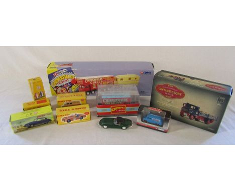 Corgi die cast Chipperfields Circus lorry, Sentinal vintage glory of steam, Corgi Ovaltine van and boxed modern Dinky cars