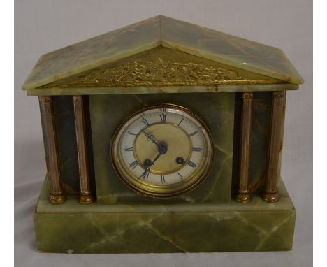 Early 20th century onyx cased mantel clock with gong chime &amp; HAC movement Ht 28cm