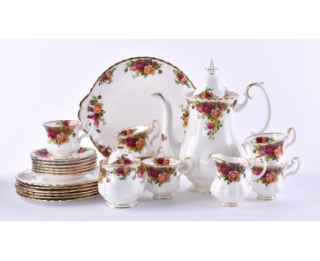   Kaffeeservice Royal Albert  22-tlg., für 6 Personen, 6 Tassen, 6 Untertassen, 6 Kuchenteller (Ø 18 cm), 1 Kuchenplatte (23 